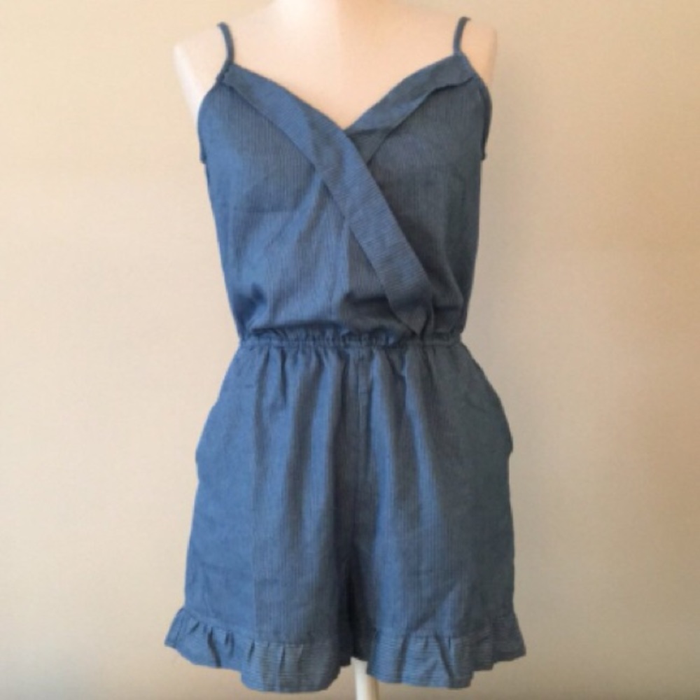 Skies Are Blue Romper 💙 Size S